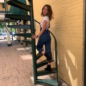 Meet your Posher, Megan